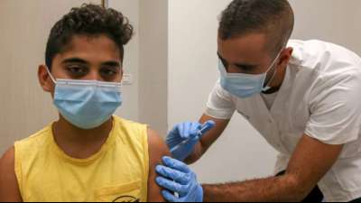 Israel bietet Corona-Auffrischungsimpfung ab 12 Jahren an