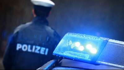 Mann in Münster von seinem zurückrollenden Auto getötet
