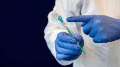 Nach erster Covid-19-Erkrankung schwebt Patient mit S&uuml;dafrika-Mutante in Lebensgefahr