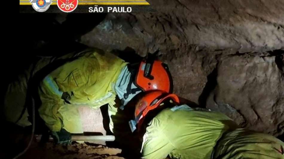 Feuerwehrleute bei Einsturz von H&ouml;hle ums Leben gekommen