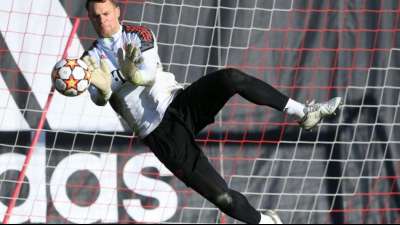 FC Bayern: Neuer und Co. wieder im Teamtraining