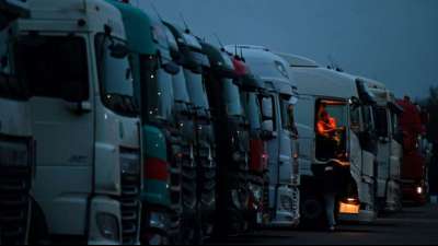 Tausende Lkw-Fahrer dürften Weihnachten rund um Dover verbringen