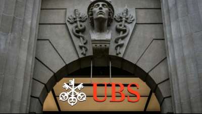 Berufungsurteil gegen Schweizer Bank UBS in Frankreich verschiebt sich