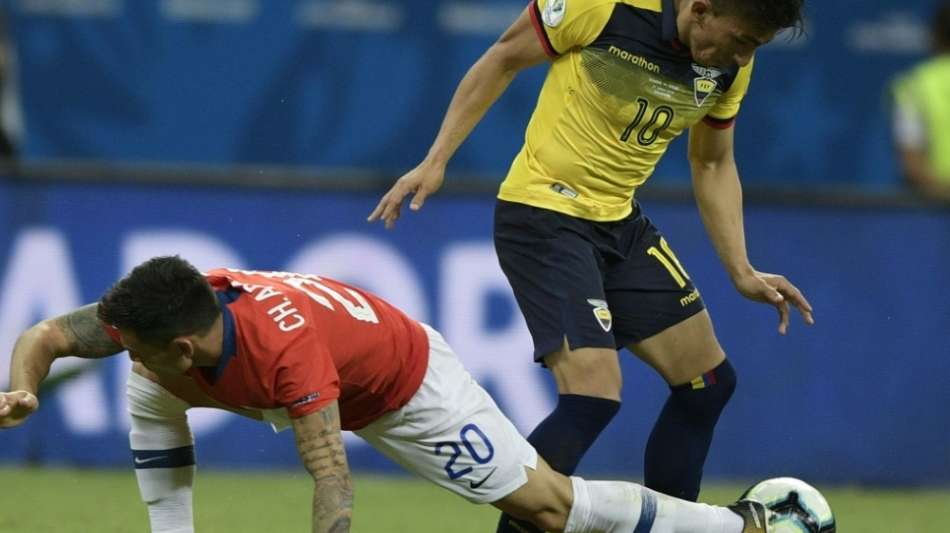 Copa America: Titelverteidiger Chile stürmt ins Viertelfinale