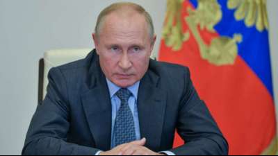 Putin lädt Armeniens und Aserbaidschans Außenminister für Freitag nach Moskau ein