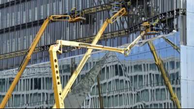 Studie: Geb&auml;udesektor k&ouml;nnte zehntausende Jobsuchende in Corona-Krise auffangen