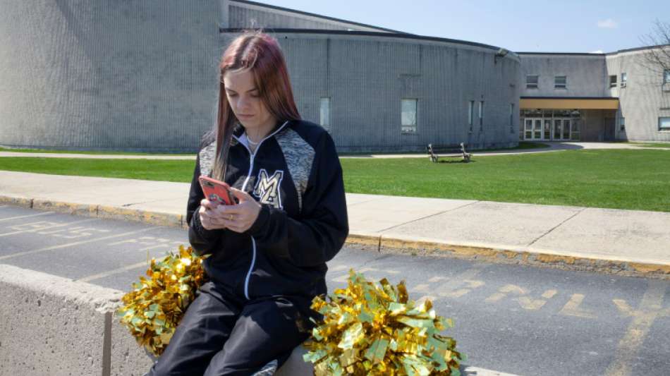 Stinkefinger-Foto einer 14-J&auml;hrigen besch&auml;ftigt Obersten US-Gerichtshof