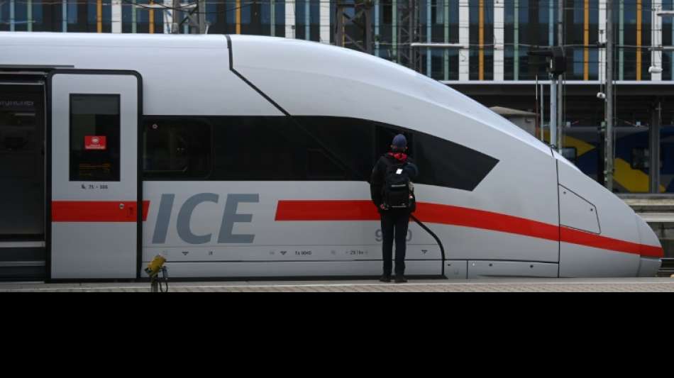 Eisenbahngewerkschaft EVG will bei GDL-Tarifabschluss Sonderk&uuml;ndigungsrecht pr&uuml;fen