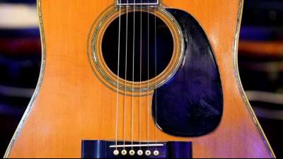 Clapton-Gitarre f&uuml;r 625.000 Dollar versteigert