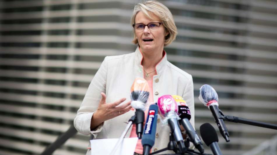 Karliczek sichert Angebot zum Nachholen verpassten Schulstoffs zu