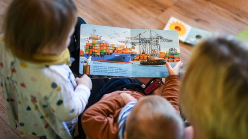 Paare mit Kind geben 763 Euro im Monat f&uuml;r Nachwuchs aus