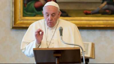 Papst Franziskus prangert Mafia als "Organisationen der S&uuml;nde" an