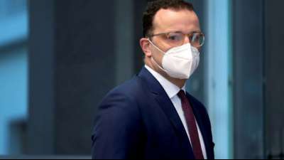 Spahn bemäntelt Kritik an Corona-Impfstrategie