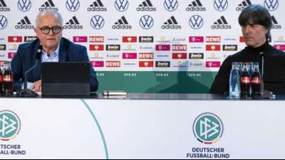 Jobgarantie f&uuml;r L&ouml;w: Nordmazedonien-Pleite "&auml;ndert nichts an unserem Zeitplan"