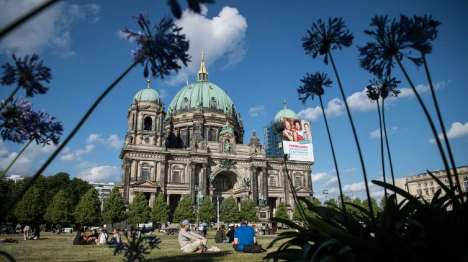 Bundesweite Sieben-Tage-Inzidenz erneut gesunken