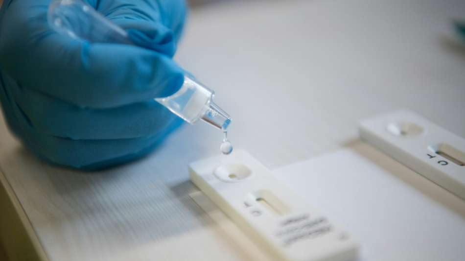 Mehr als 9700 Corona-Neuinfektionen in Deutschland