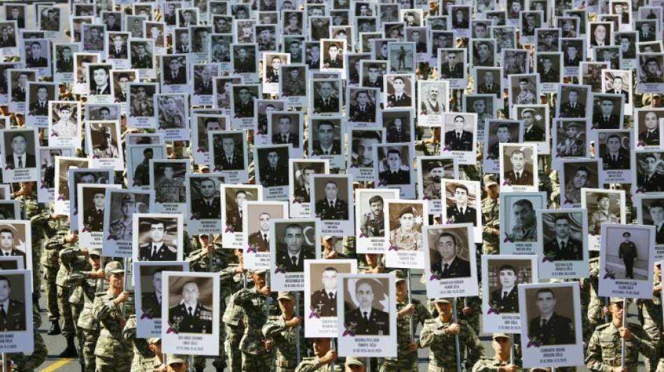 Gedenken an Opfer des Konflikts um Berg-Karabach in Armenien und Aserbaidschan