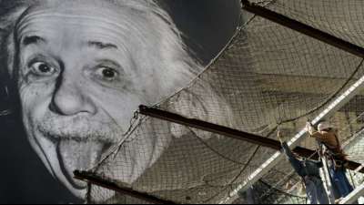 Einstein-Manuskript in Paris f&uuml;r Rekordsumme von 11,6 Millionen Euro versteigert