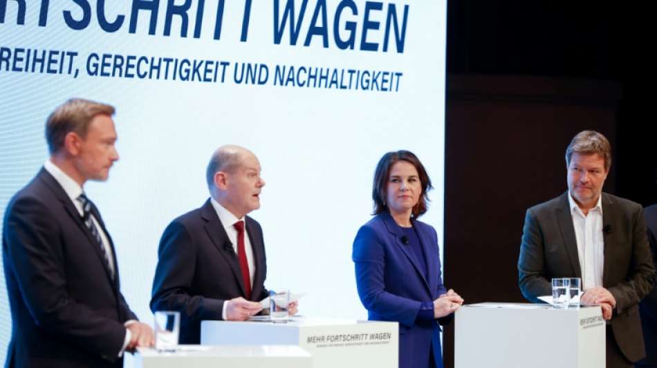 Scholz k&uuml;ndigt "Koalition auf Augenh&ouml;he" an 