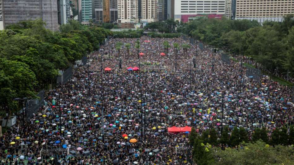 Neun Demokratieaktivisten in Hongkong schuldig gesprochen