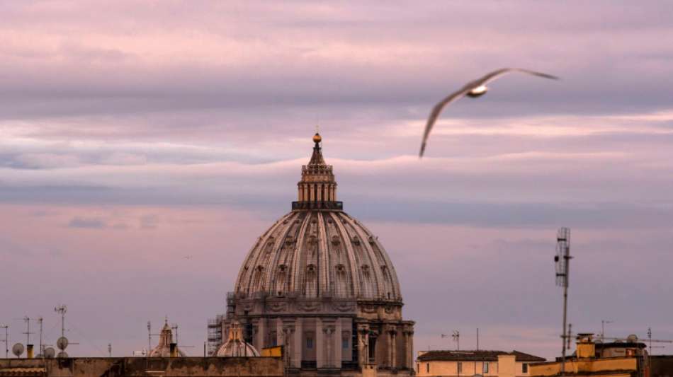 Petersdom nach mehr als zwei Monaten wieder für Besucher geöffnet