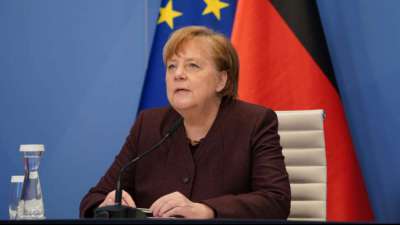 Merkel will Reiseverkehr durch sch&auml;rfere Ma&szlig;nahmen drosseln