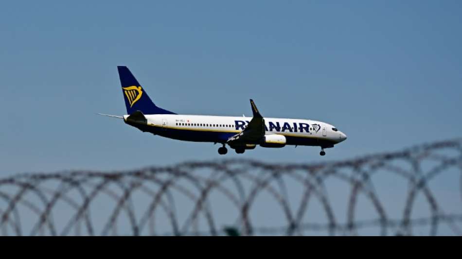 Fluggesellschaft Ryanair will &uuml;ber 2000 neue Piloten einstellen