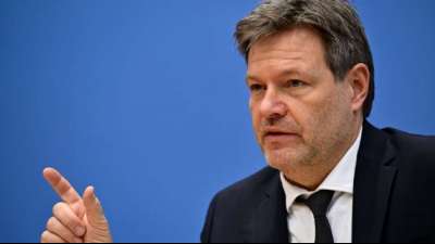 Habeck stellt Verl&auml;ngerung von Corona-Hilfen &uuml;ber M&auml;rz hinaus in Aussicht