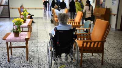 Tarifvertrag in der Altenpflege unter Dach und Fach