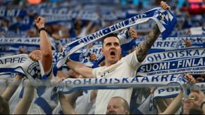 Viele Corona-Infektionen bei finnischen Fu&szlig;ballfans nach EM-Spiel in Russland