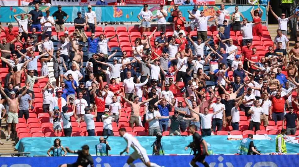 Kanzleramtsminister r&auml;t von Reisen zu Fu&szlig;ball-EM-Spielen in London ab
