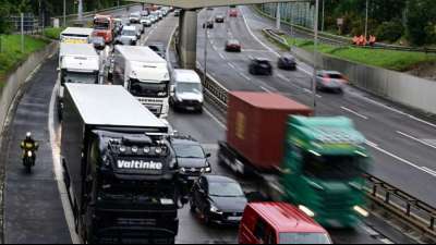 Zahl der Verkehrstoten in Deutschland d&uuml;rfte 2021 auf neuen Tiefstand sinken