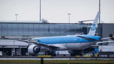Niederl&auml;ndische Airline KLM setzt Fl&uuml;ge in die Ukraine bis auf Weiteres aus
