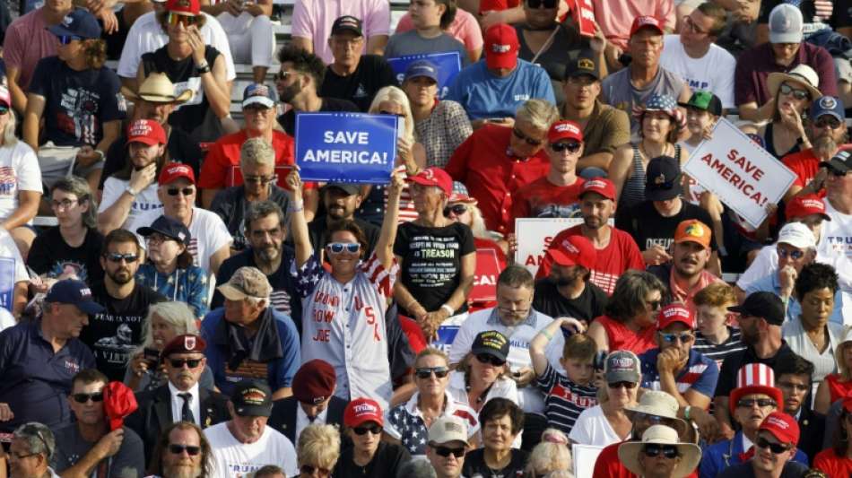 Ex-US-Präsident Trump hält erste Großkundgebung seit Ende seiner Amtszeit ab