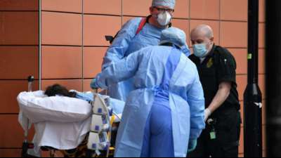 Gro&szlig;britannien registriert 1564 Corona-Tote an einem Tag