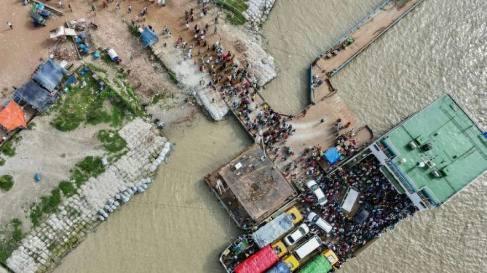 Textilarbeiter in Bangladesch kehren an Arbeitspl&auml;tze zur&uuml;ck