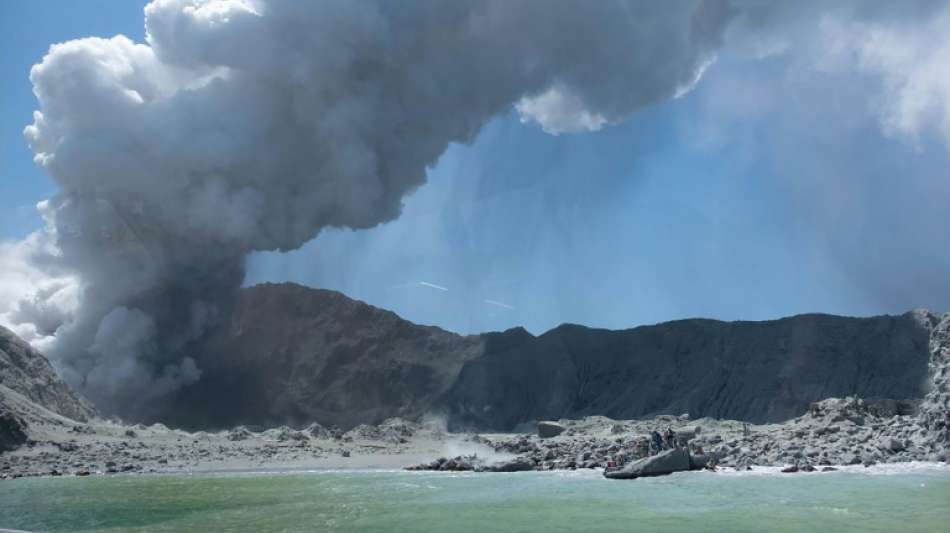 Polizei: Noch acht Vermisste nach Vulkanausbruch in Neuseeland