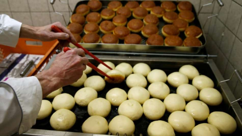Pfannkuchen: Eifers&uuml;chtige Frau (27) bewirft B&auml;ckereiverk&auml;uferin