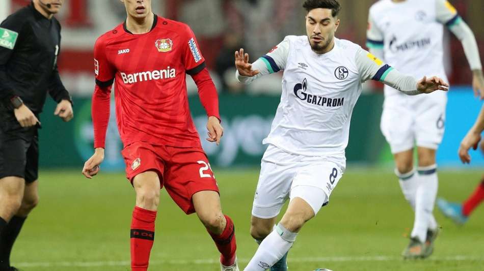 Bayer stoppt Schalker Erfolgsserie und zieht an den Bayern vorbei