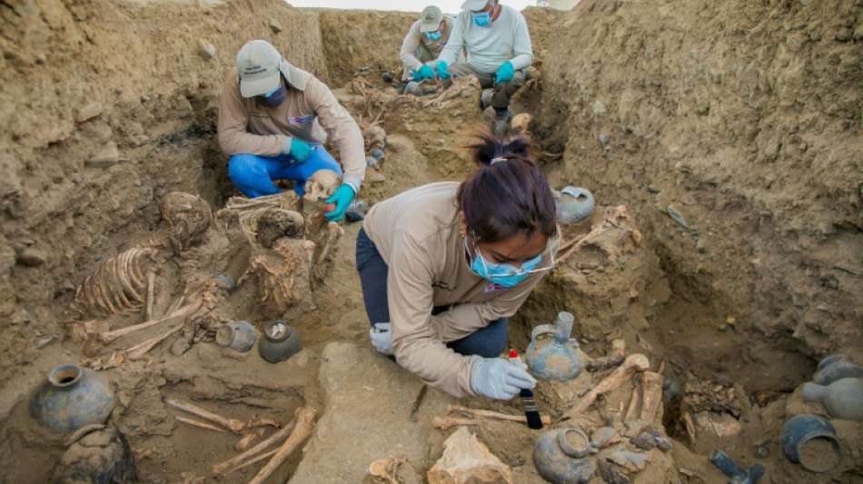 Archäologen in Peru entdecken jahrhundertealtes Massengrab