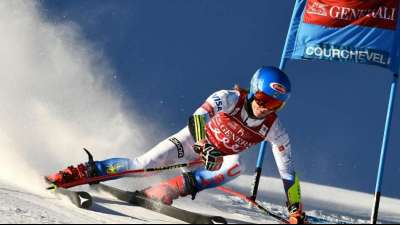 Riesenslalom in Courchevel: Shiffrin muss k&auml;mpfen