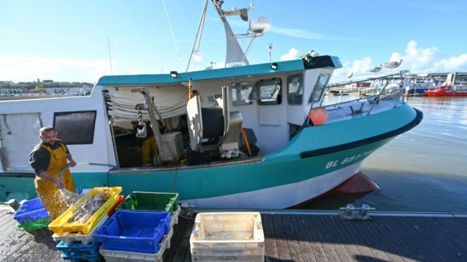 Kanalinsel Guernesey erteilt 40 Schiffen franz&ouml;sischer Fischer Fanglizenzen