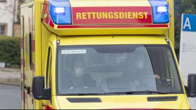 Herabstürzende Baggerschaufel tötet Arbeiter auf Baustelle in Baden-Württemberg