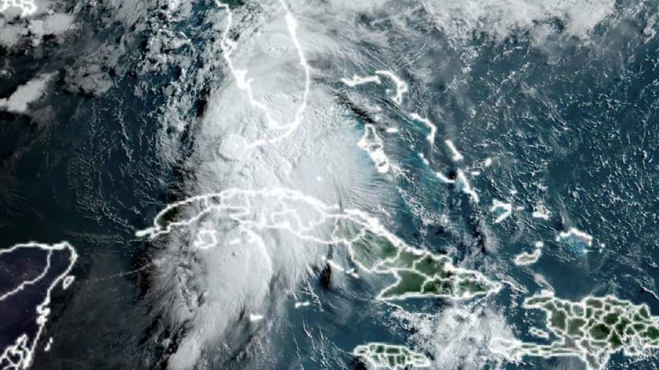 Sturm "Elsa" mit Kurs auf Florida wird zu Hurrikan hochgestuft