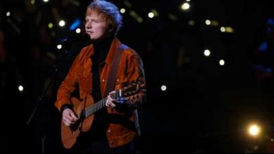 Britischer Popstar Ed Sheeran wurde positiv auf Corona getestet
