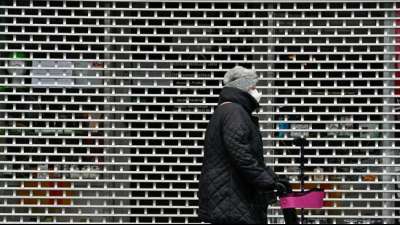 Bundesregierung bietet Karstadt Kaufhof Corona-Kredit &uuml;ber 460 Millionen Euro