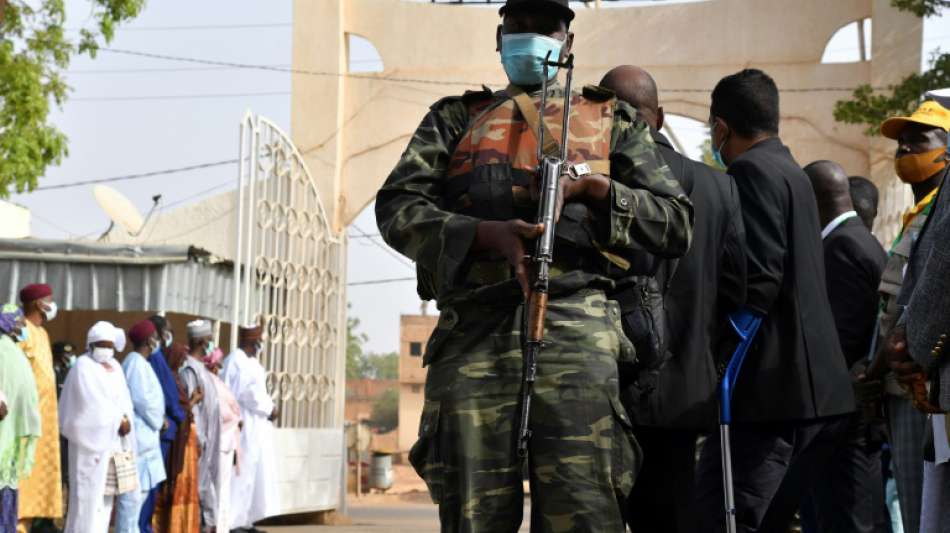 Hundert Menschen bei Angriffen auf Dörfer im Niger getötet