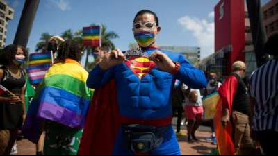 Supermans Sohn ist bisexuell
