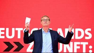 Berlins Regierender B&uuml;rgermeister bef&uuml;rwortet 2G-Regel