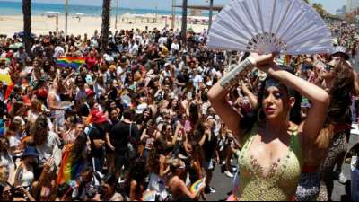 Tel Aviv feiert Pride-Parade trotz hoher Corona-Infektionszahlen